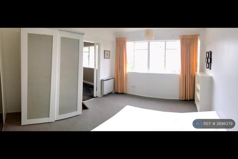 undefined, Pullman Court, London, SW2