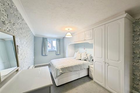 2 bedroom apartment for sale, Broadway Court, Gosforth NE3