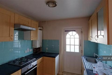 2 bedroom flat to rent, Barons Court, London, NW9