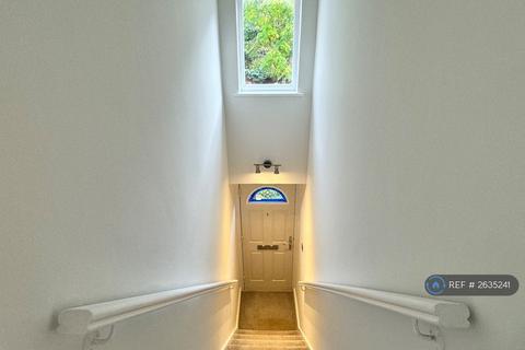 undefined, Grosvenor Road, London, N3