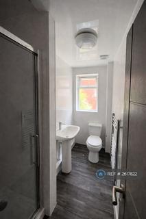 3 bedroom penthouse to rent, Meadow Street, Hyde, SK14