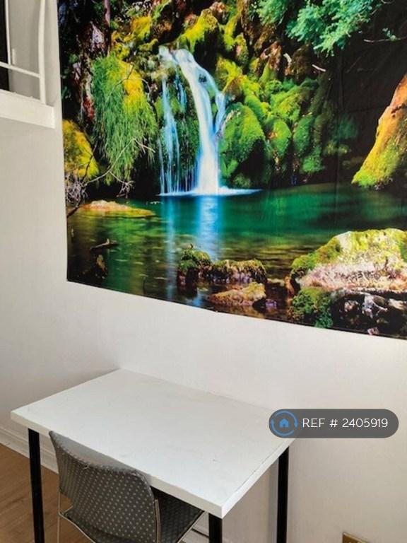 Mezzanine Double Room (Room 2 & 4)