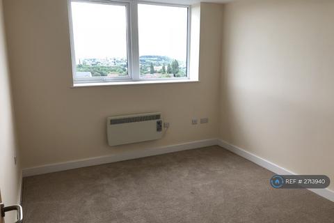 2 bedroom flat to rent, Castle Court, Dudley, DY2