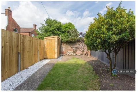 1 bedroom in a house share to rent, York Road, Canterbury, CT1