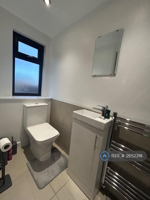 En Suite (2)