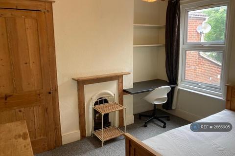 undefined, Milton Road, Southampton, SO15