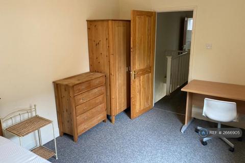 undefined, Milton Road, Southampton, SO15