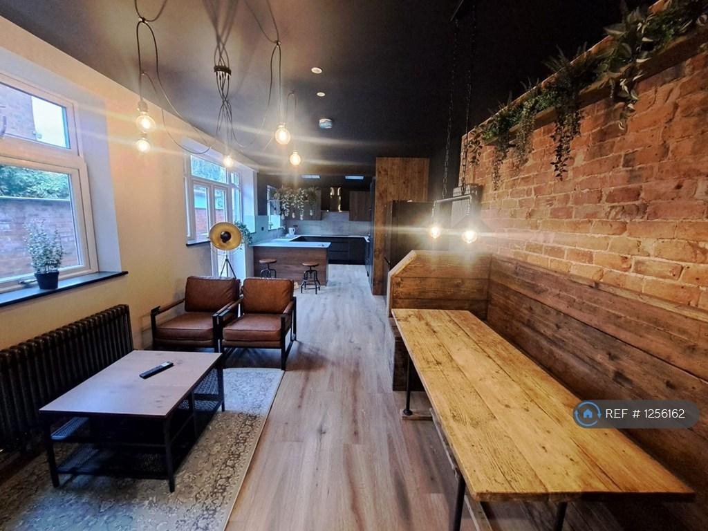 Kitchen Dining Area
