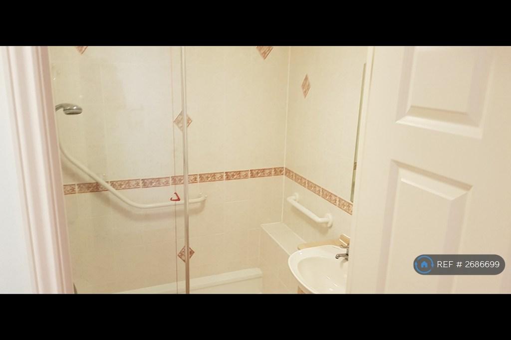 Large Walk In Shower