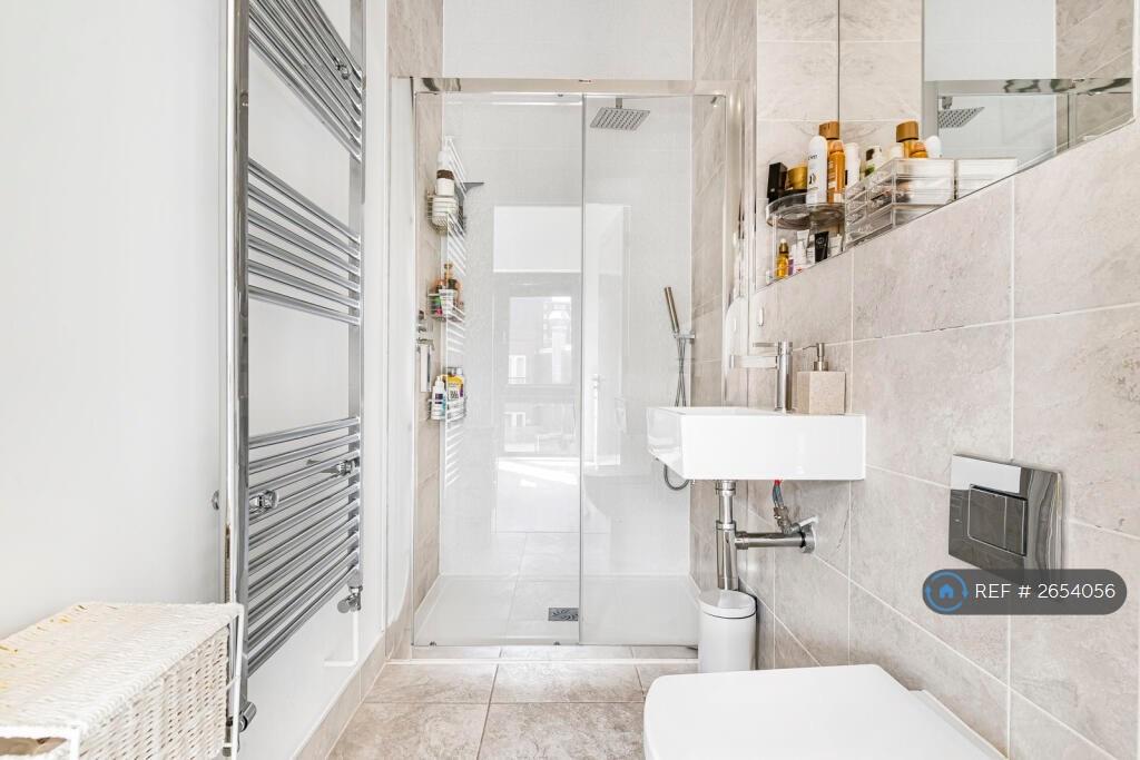 Master Ensuite
