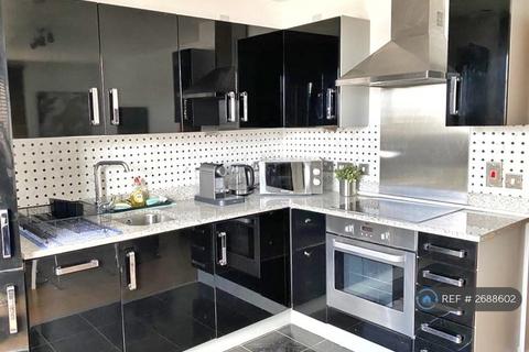 2 bedroom flat to rent, Barge Walk, London, SE10