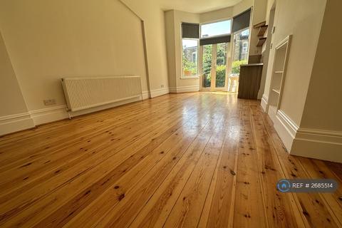 1 bedroom flat to rent, Muswell Hill, London, N10