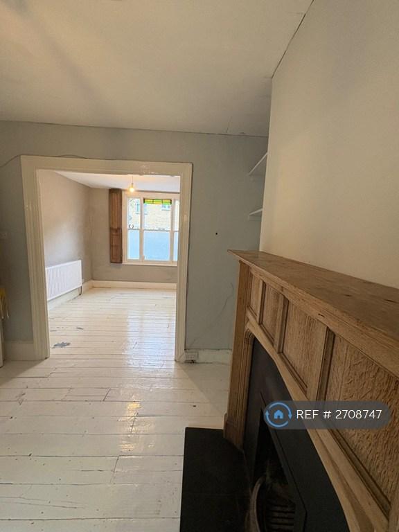 Living Room / Dining Room
