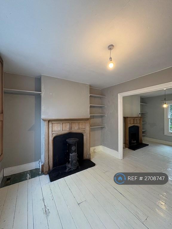 Living Room / Dining Room