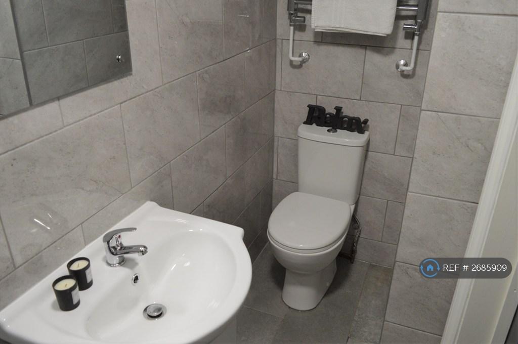Bedroom 3 En-Suite
