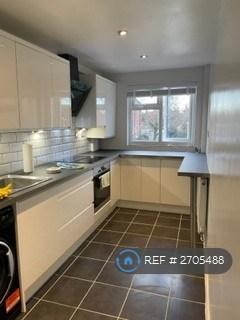 undefined, Manor Waye, Uxbridge, UB8