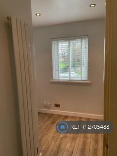 undefined, Manor Waye, Uxbridge, UB8