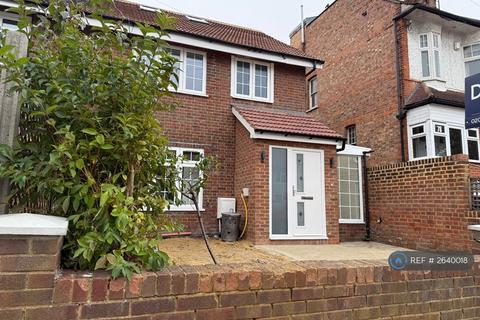 undefined, Halliwick Road, London, N10