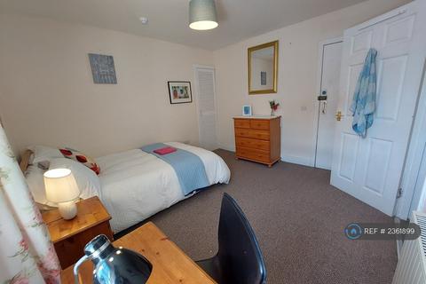 1 bedroom in a house share to rent, St Michael Street, Dumfries, DG1