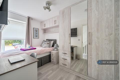 1 bedroom in a house share to rent, Coley Avenue, Reading, RG1
