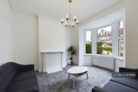5 bedroom terraced house to rent, Rawden Place, Cardiff, CF11
