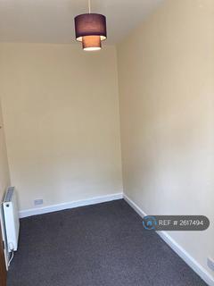 2 bedroom flat to rent, Temple Park Crescent, Edinburgh, EH11