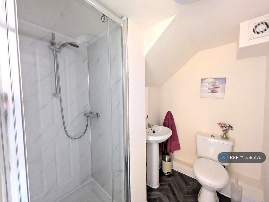 Ensuite Of Room 2