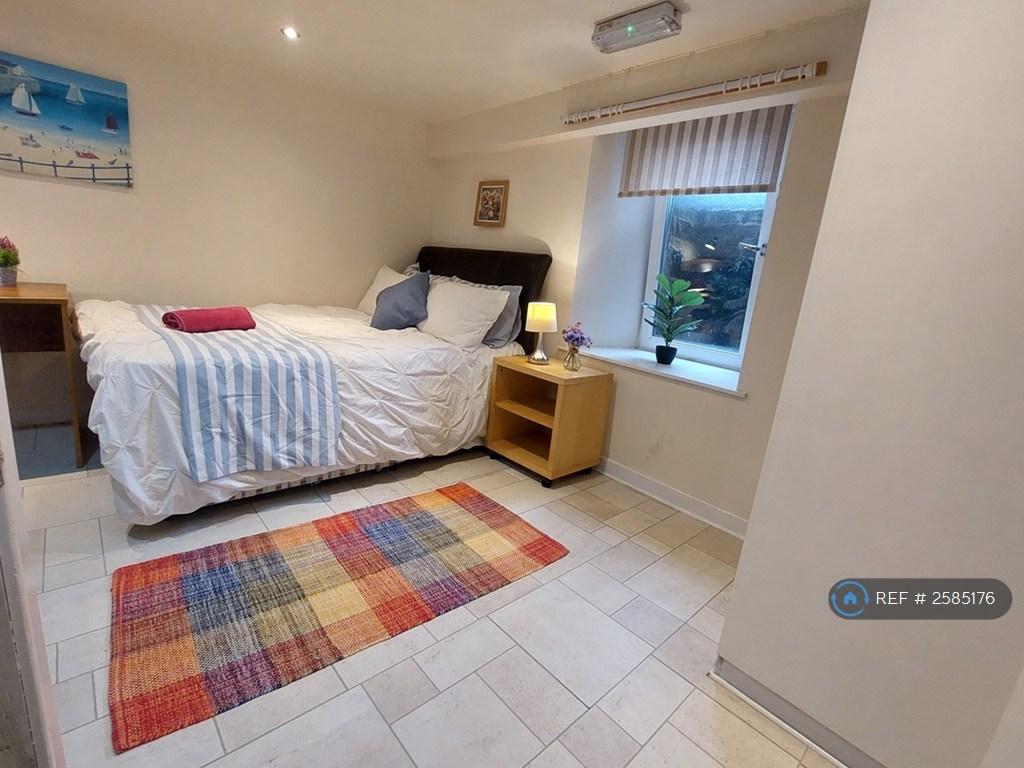 Double Room 3 - £595/Mo