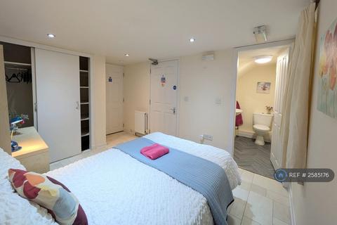 undefined, Queen Street, Dumfries, DG1
