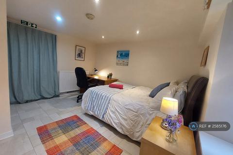 undefined, Queen Street, Dumfries, DG1