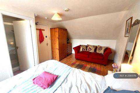 undefined, Queen Street, Dumfries, DG1