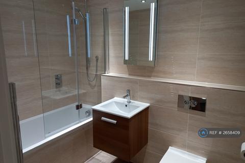 2 bedroom flat to rent, Court Road, Hythe, CT21