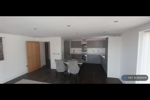 2 bedroom flat to rent, Court Road, Hythe, CT21