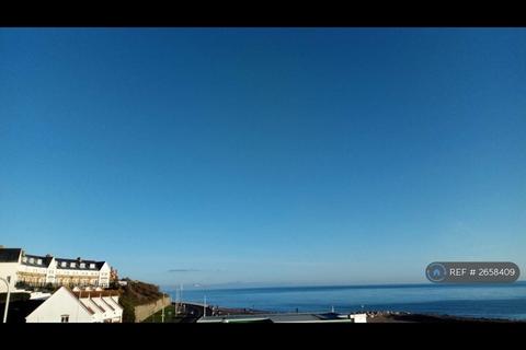 2 bedroom flat to rent, Court Road, Hythe, CT21