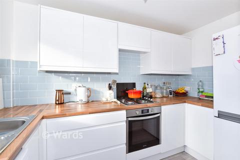 2 bedroom end of terrace house for sale, Keats Road, Aylesford ME20