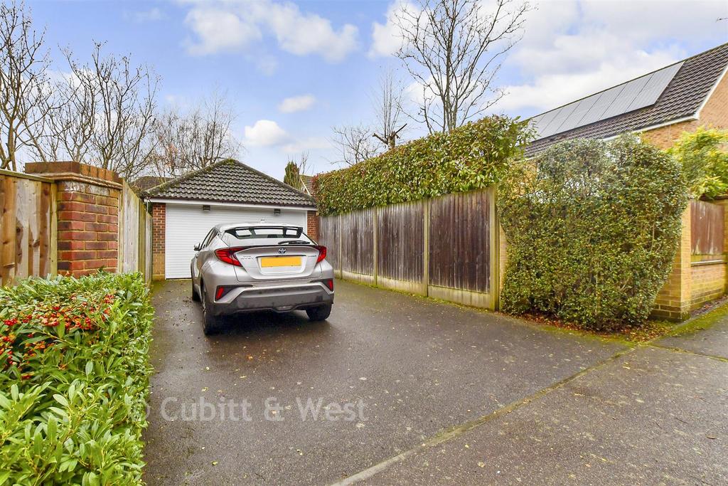 Driveway/Parking