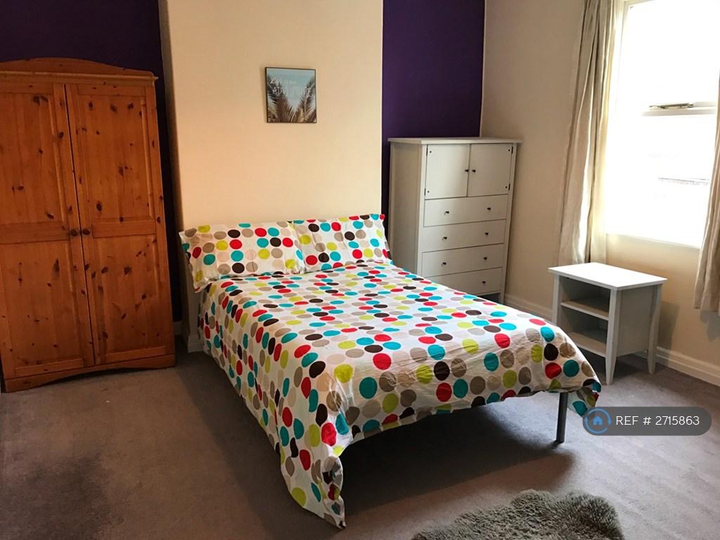 Front Double Bedroom