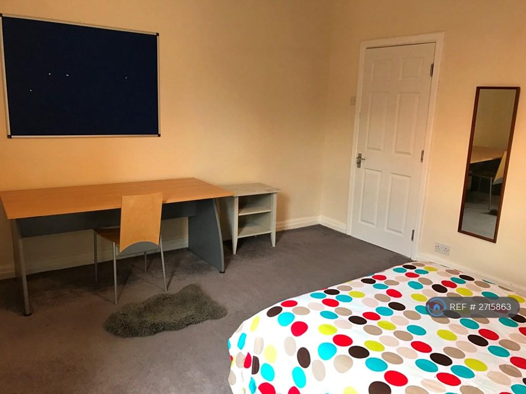 Large Upstairs Bedroom (Not Available)
