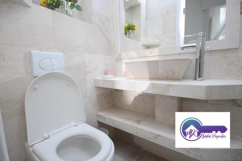 1 bedroom in a flat share to rent, London NW6