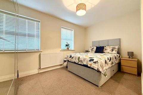 undefined, Catsbrook Road, Icknield, Luton, Bedfordshire, LU3 2EE