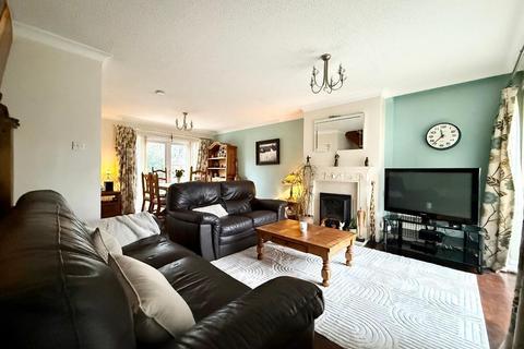 undefined, Foxbury Close, Old Bedford Road Area, Luton, Bedfordshire, LU2 7BQ