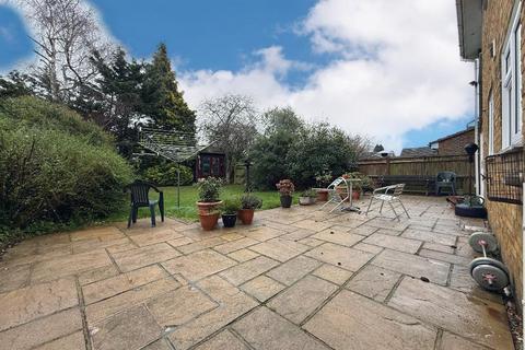 4 bedroom detached house for sale, Foxbury Close, Old Bedford Road Area, Luton, Bedfordshire, LU2 7BQ