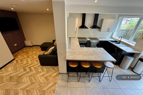 Beeston Road, Nottingham, NG7