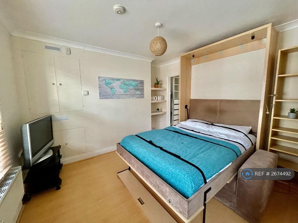 Bedroom Lounge