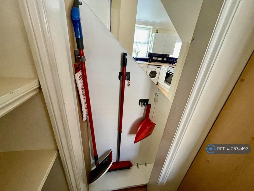 Cleaning Station