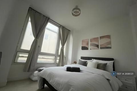 2 bedroom flat to rent, Marsh Street, Bristol, BS1