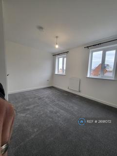 3 bedroom semi-detached house to rent, Constantine Drive, Peterborough, PE2