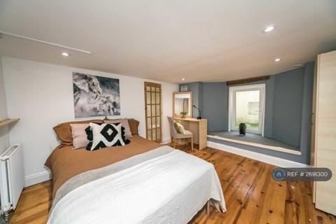 undefined, Donnington Road, Reading, RG1