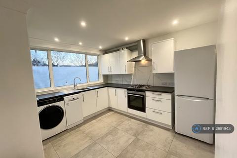 3 bedroom end of terrace house to rent, Tanhouse Lane, Wokingham, RG41