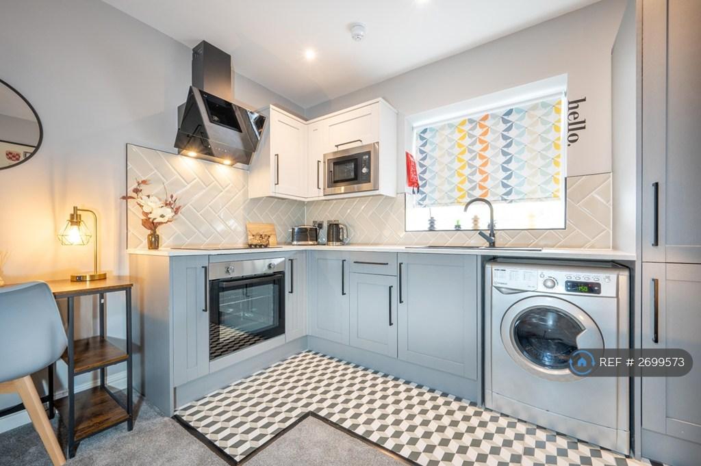 Full Kitchen